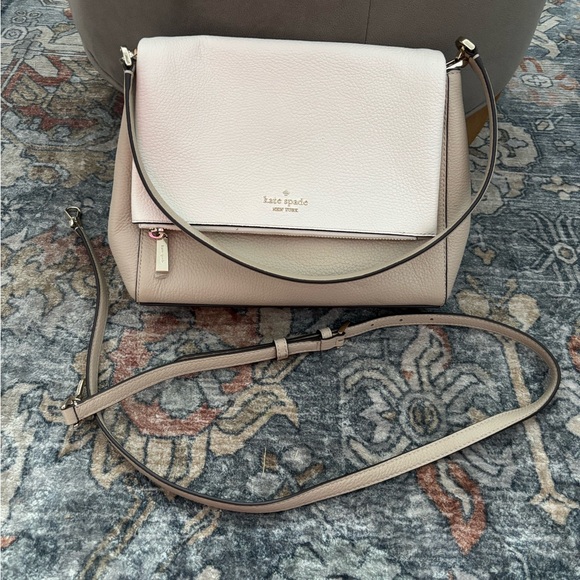 kate spade Handbags - Kate Spade Cream and Tan Shoulder Bag